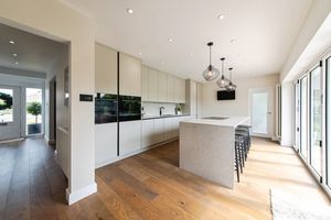 Kitchen pic 1- click for photo gallery
